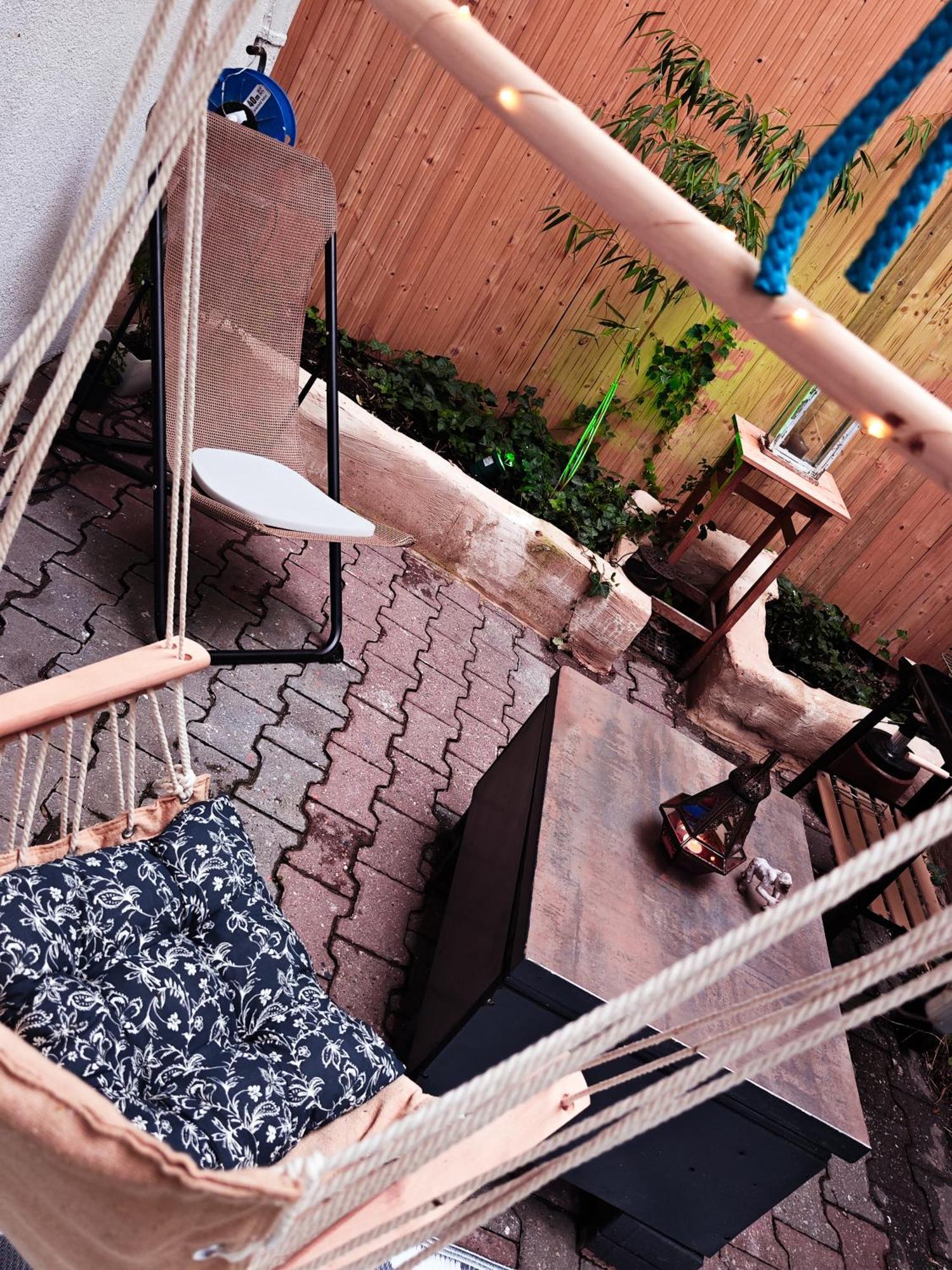 Vintage Room With Garden View Bratislava Luaran gambar