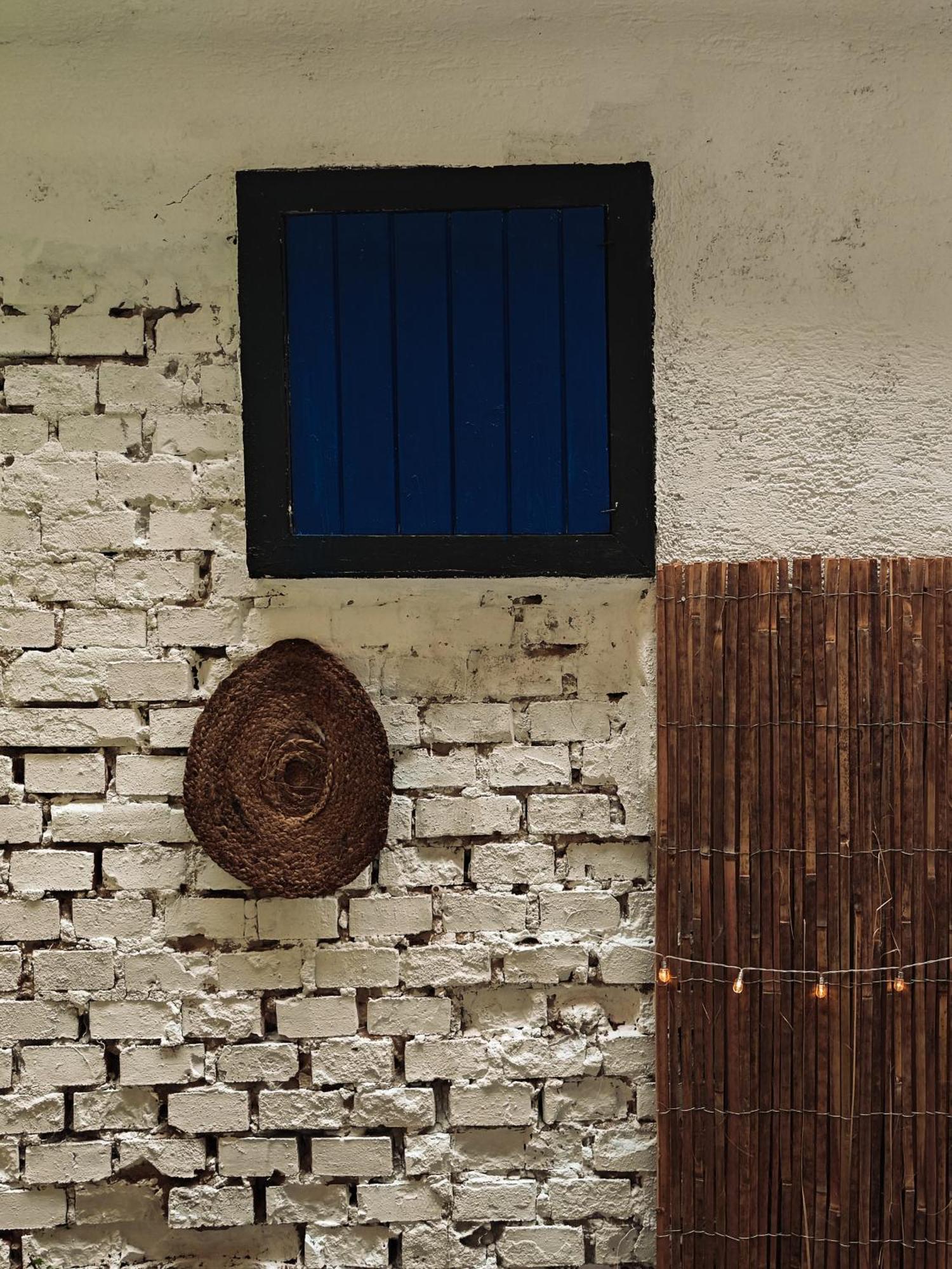 Vintage Room With Garden View Bratislava Luaran gambar