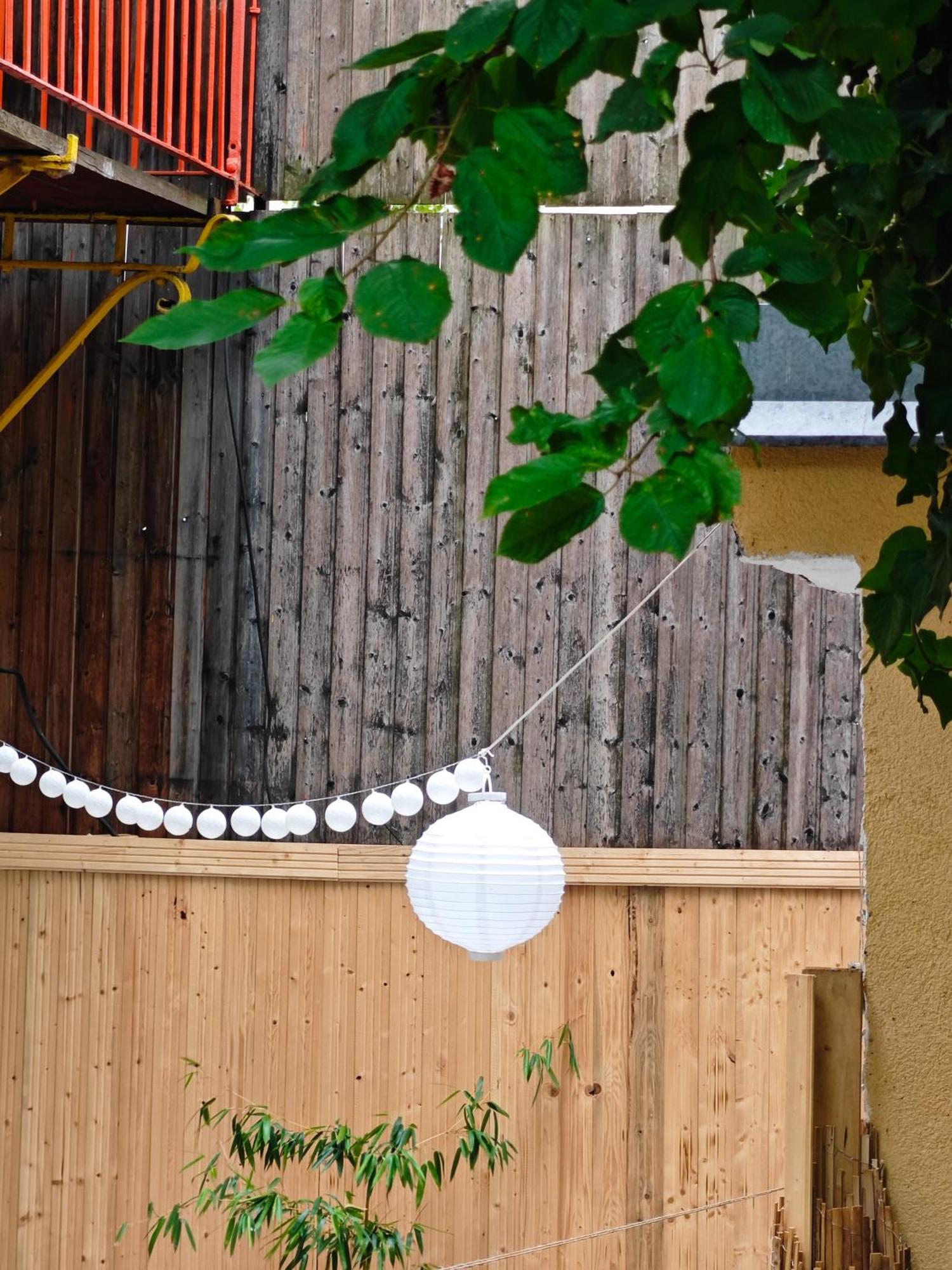 Vintage Room With Garden View Bratislava Luaran gambar
